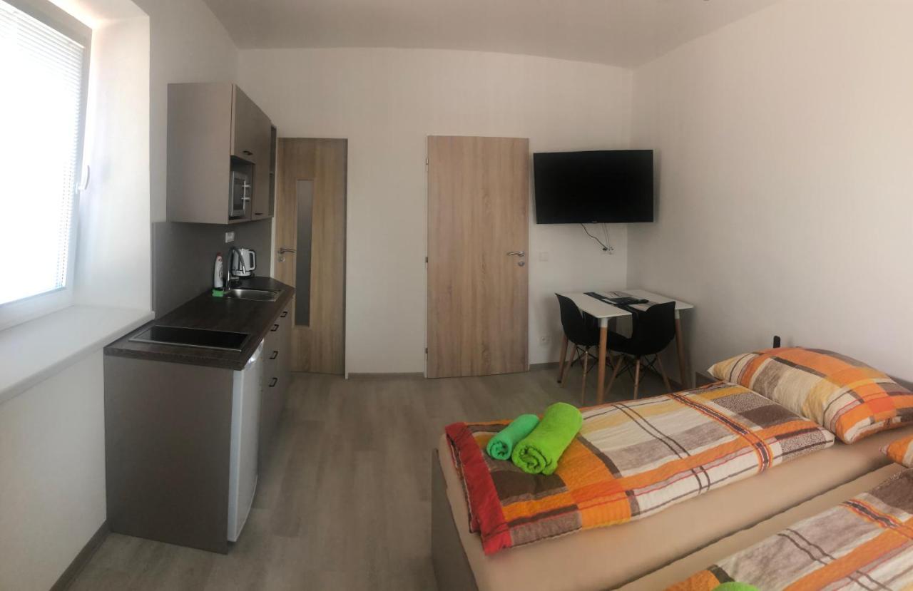 Apartmany U Stadionu Šumperk Exteriör bild