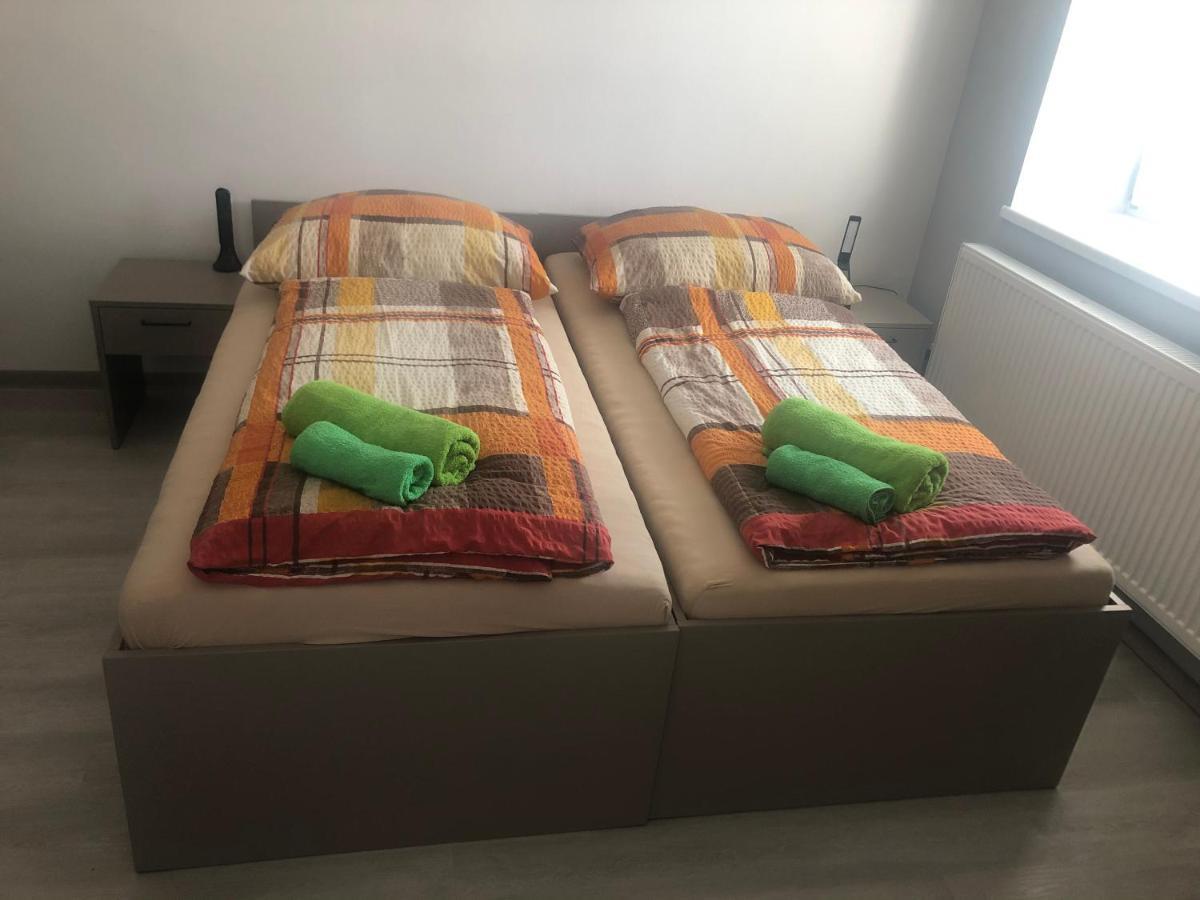 Apartmany U Stadionu Šumperk Exteriör bild